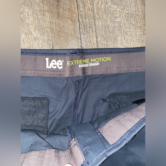 Big & Tall Lee® Extreme Motion Regular Straight Fit Pants in Navy 48 W x 29 L - Picture 3 of 8